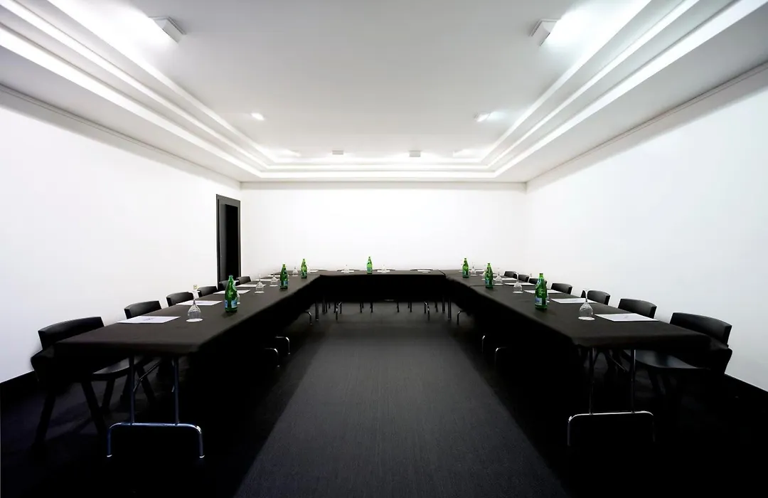 Hotel Clarin-1